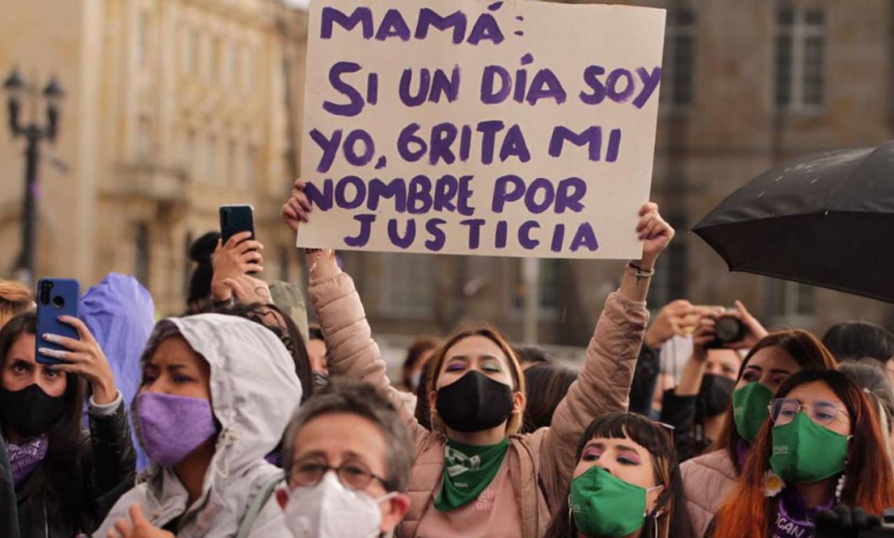 Un riesgo bajo la sombra; feminicidios  y salud mental